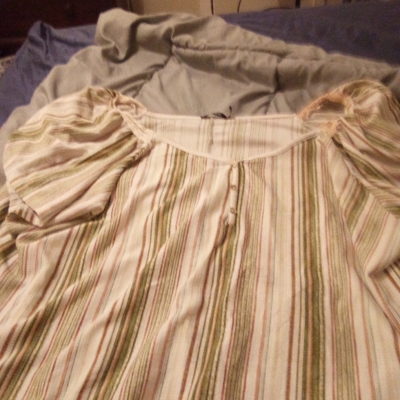 Shirt pants and leggings - Picture 6 of 17